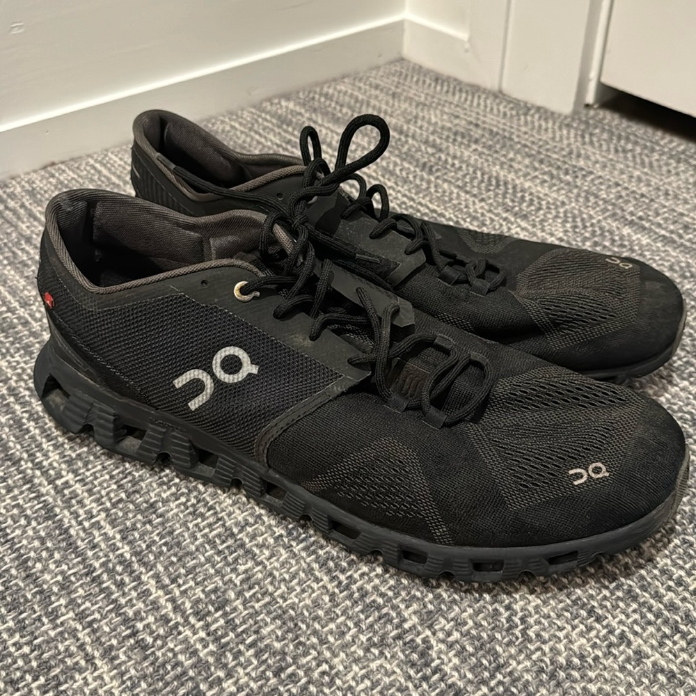 On Cloud Running Sneaker Black Size 13